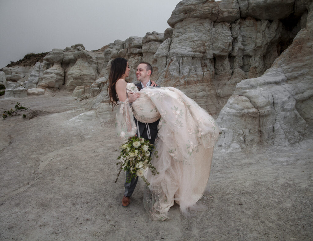 Couple eloping at the Paint Mines